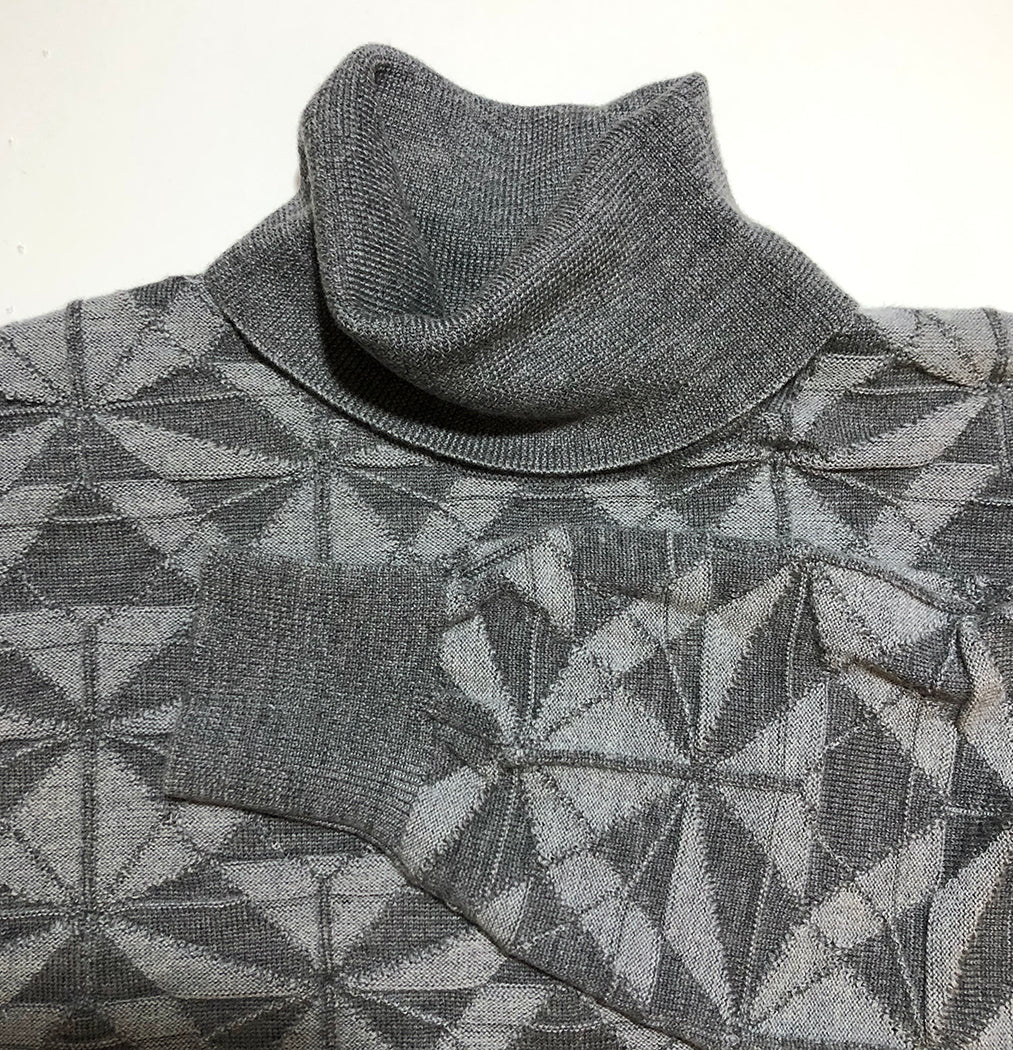 ATLAS MERINO TURTLE NECK PULLOVER in GREYS